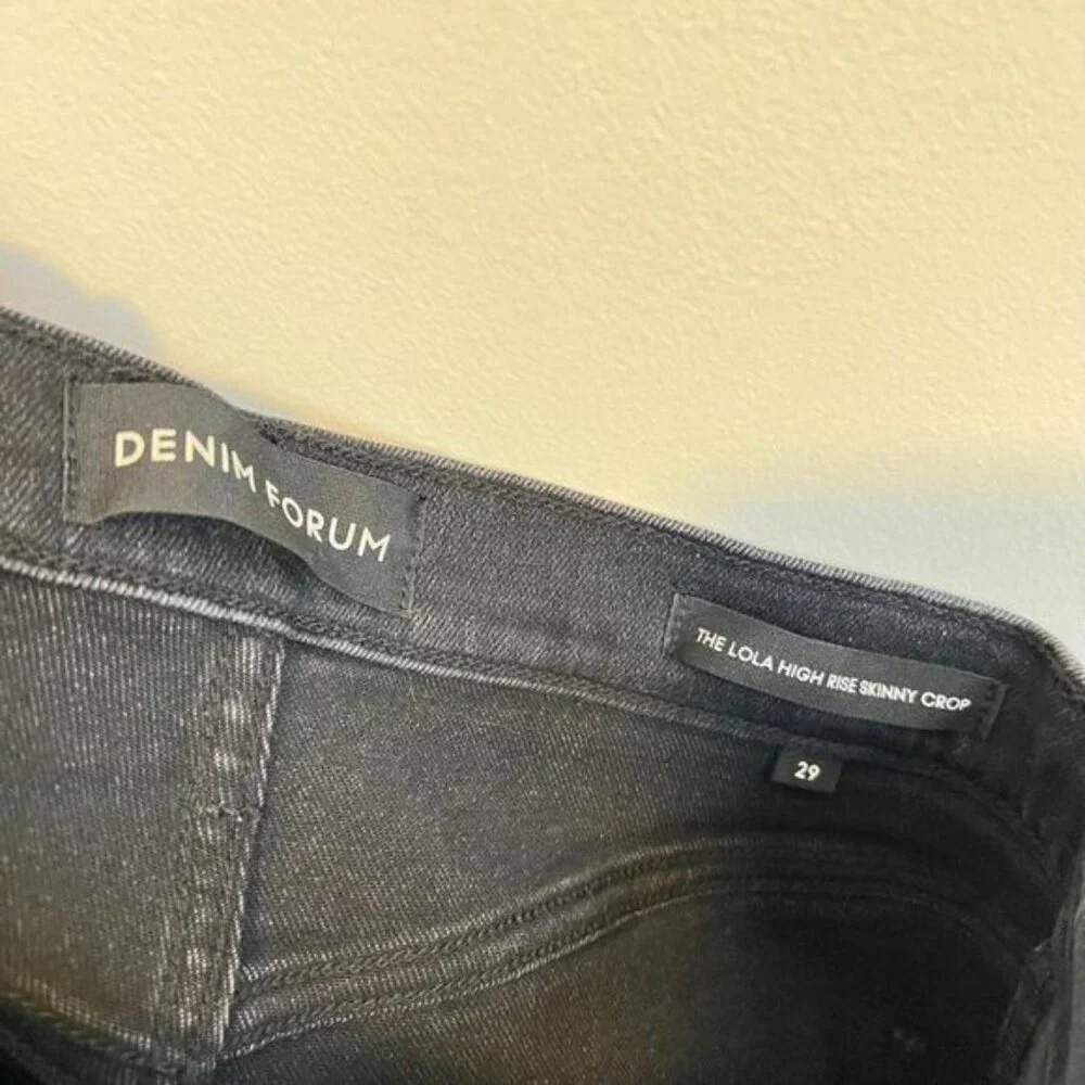 Aritzia Denim Forum The Lola High Rise Skinny Crop Raw Hem  Washed Black Jeans - Picture 6 of 7